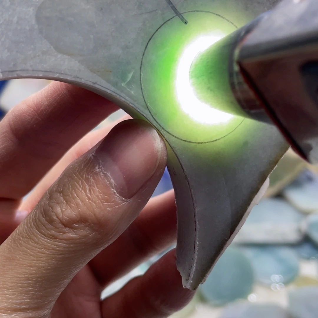 翡翠未镶嵌挂件K缅甸天然翡翠片料