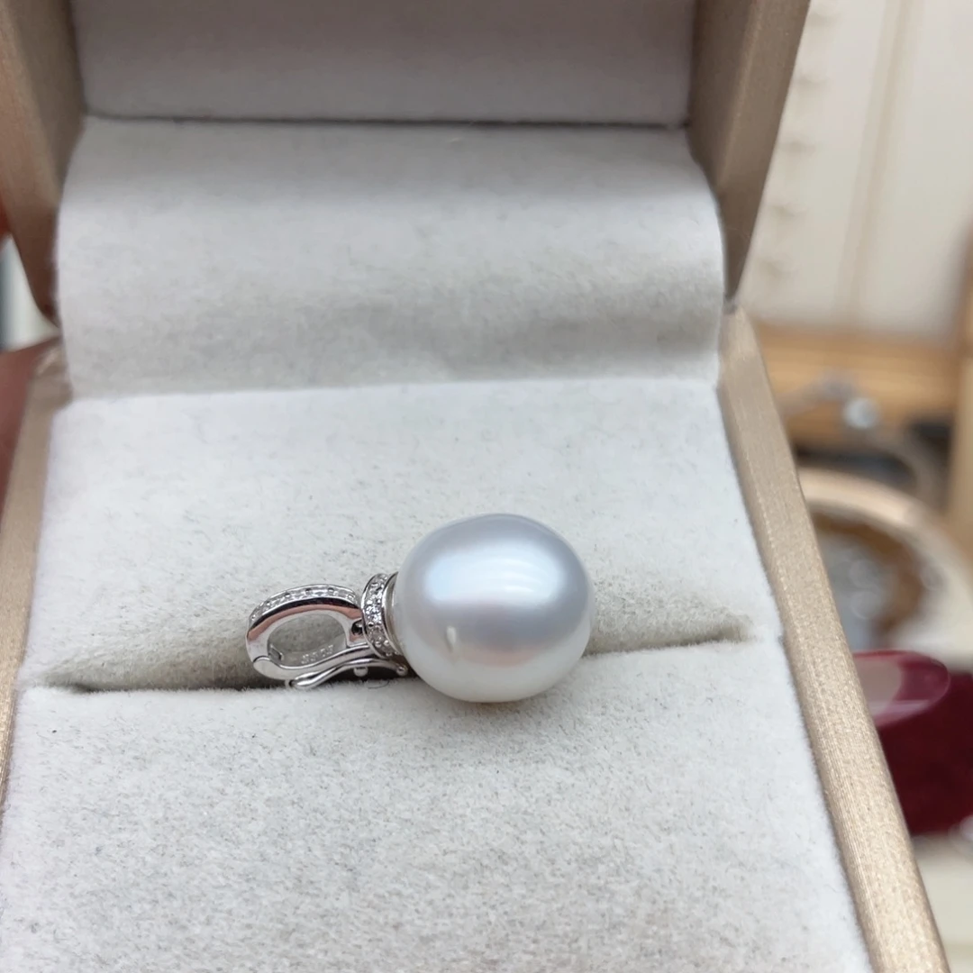 颈饰银S925镶嵌海水珍珠Z84