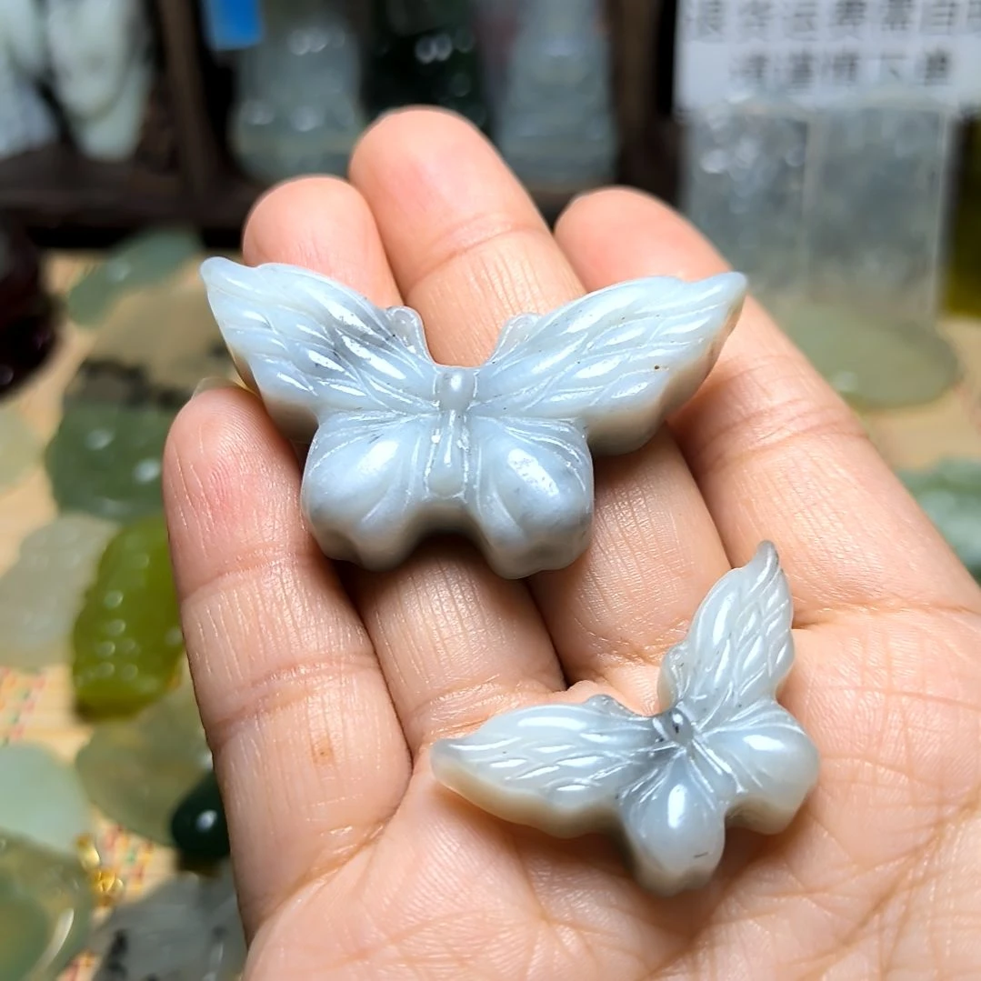 岫玉未镶嵌吊坠(不含链)李*笙