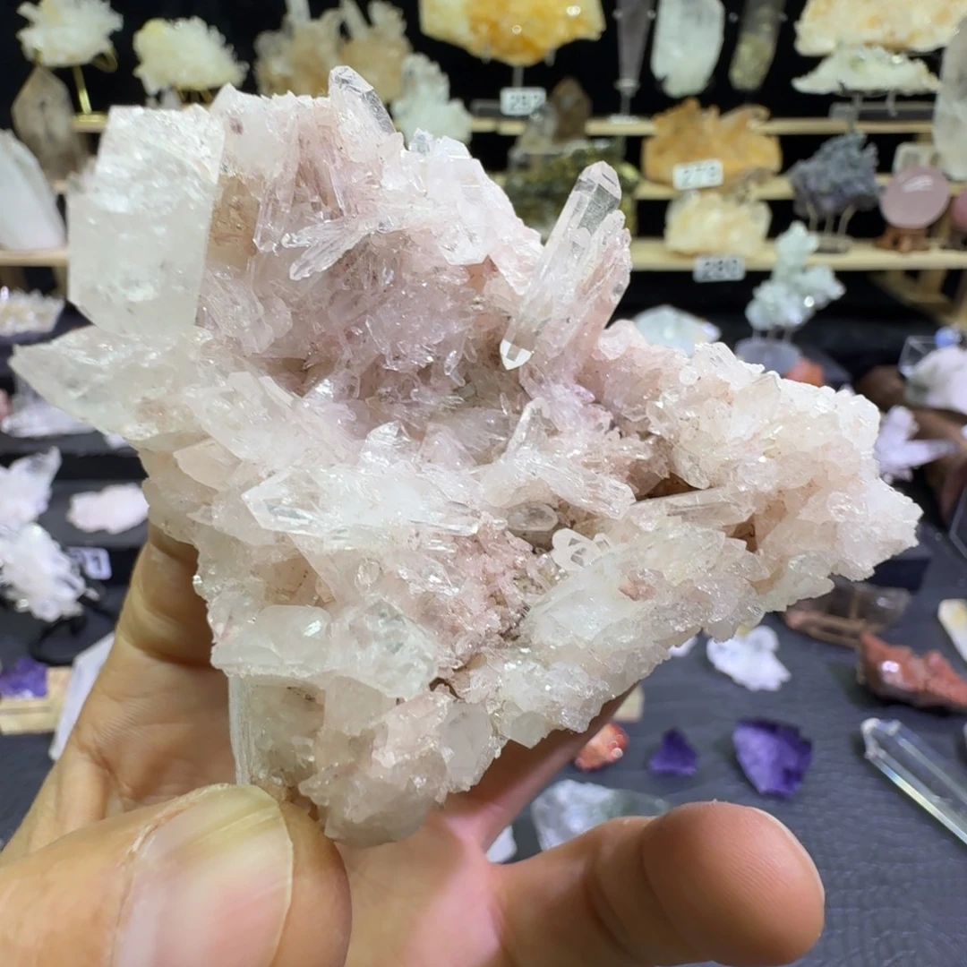 石材粉色利姆利亚水晶