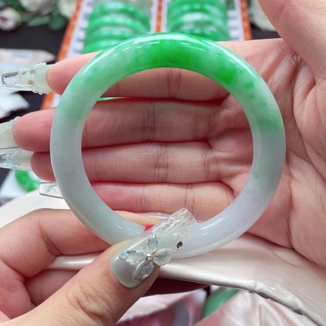 ****.未镶嵌手镯翡翠翡翠