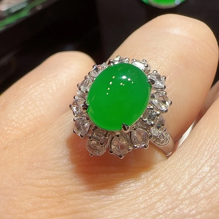 翡翠戒指18K金镶嵌戒指