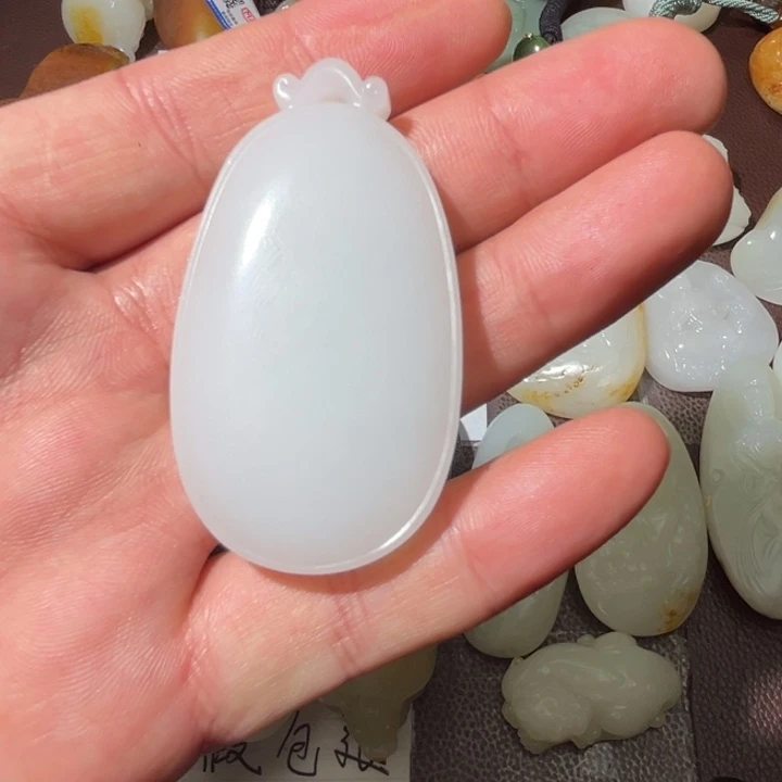 未镶嵌和田玉挂件