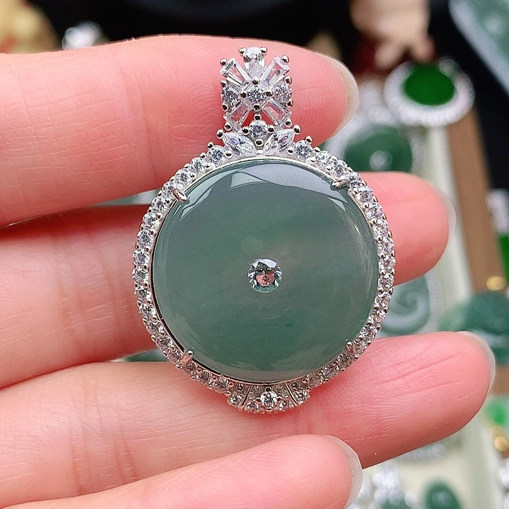 颈饰银S925镶嵌翡翠吊坠