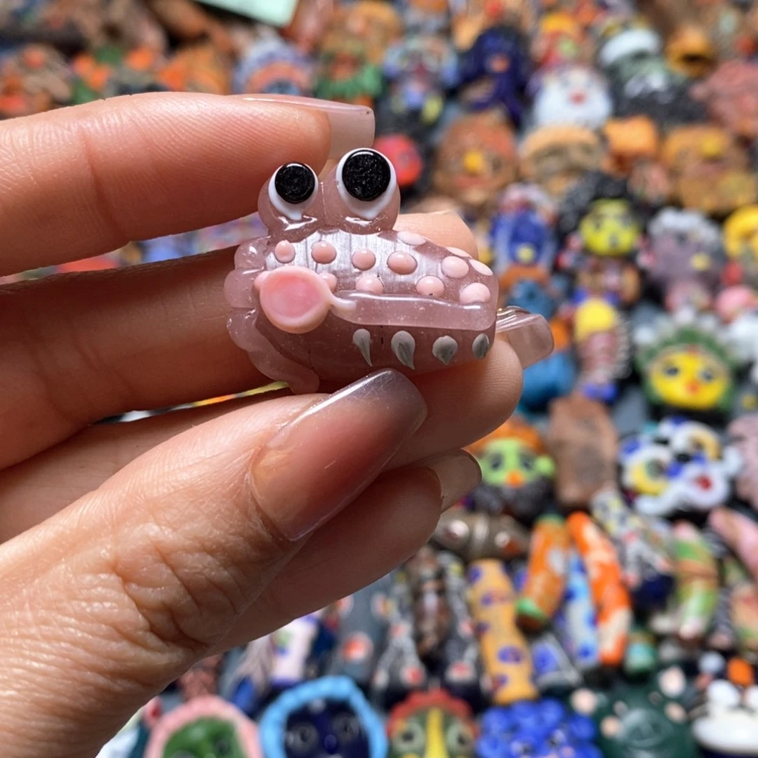 琉璃颈饰印度尼西亚鳄鱼