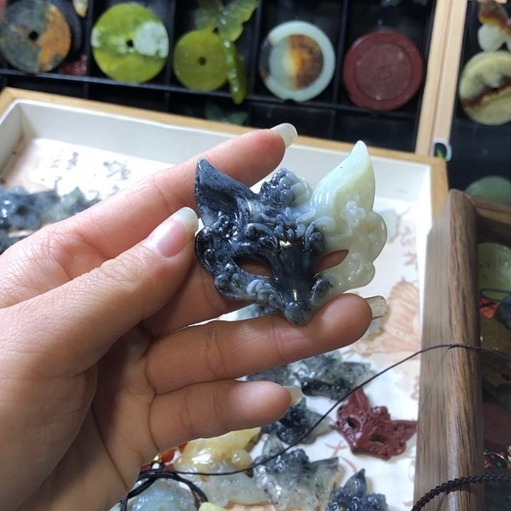 岫玉未镶嵌岫玉挂件