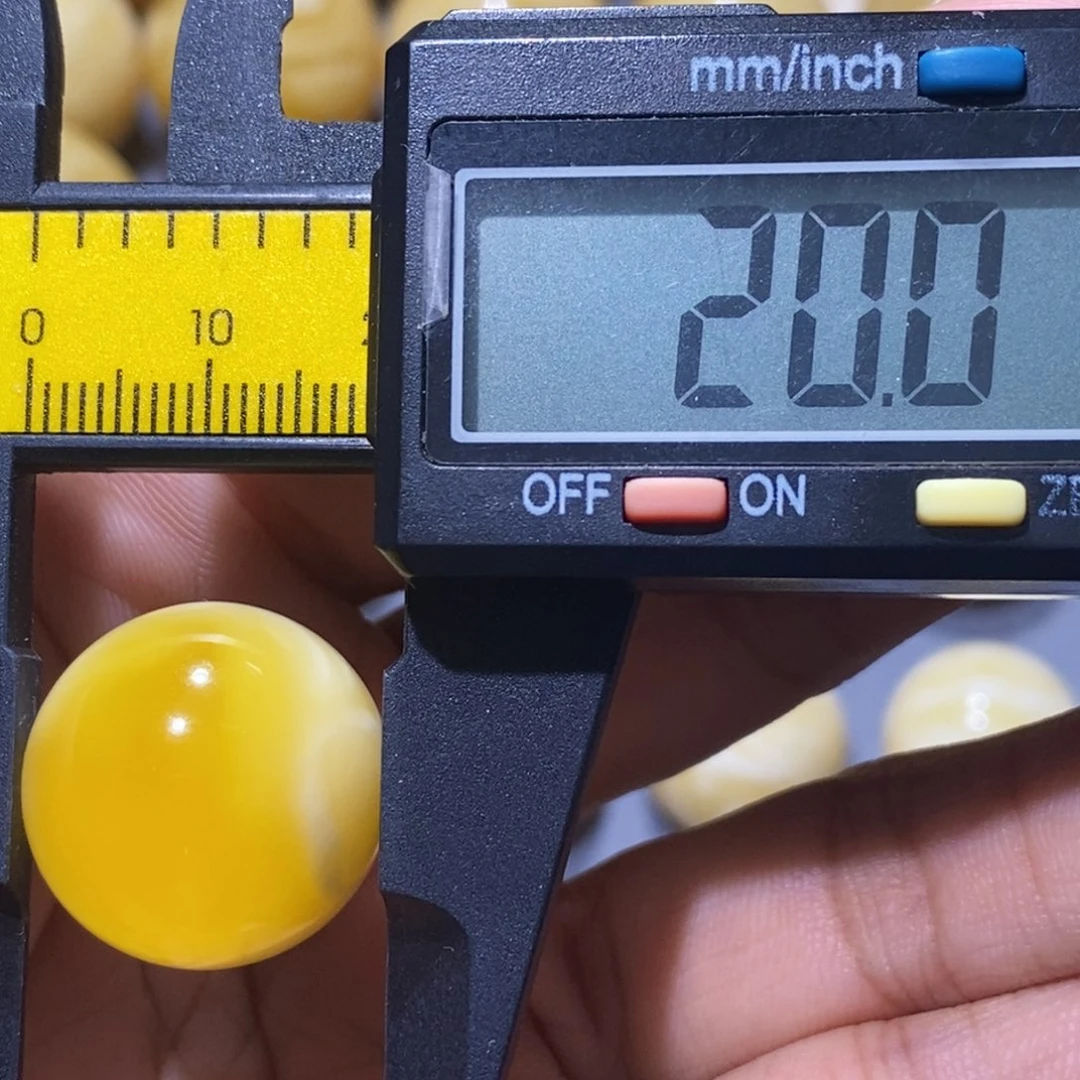 未镶嵌蜜蜡珠宝奇石