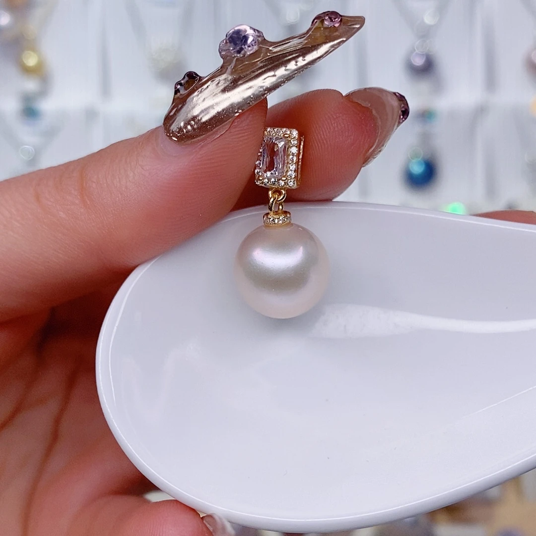 银S925镶嵌淡水珍珠吊坠(赠链)