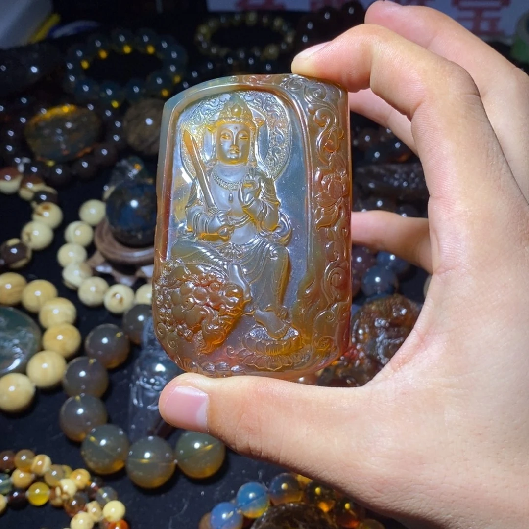 未镶嵌琥珀珠宝奇石