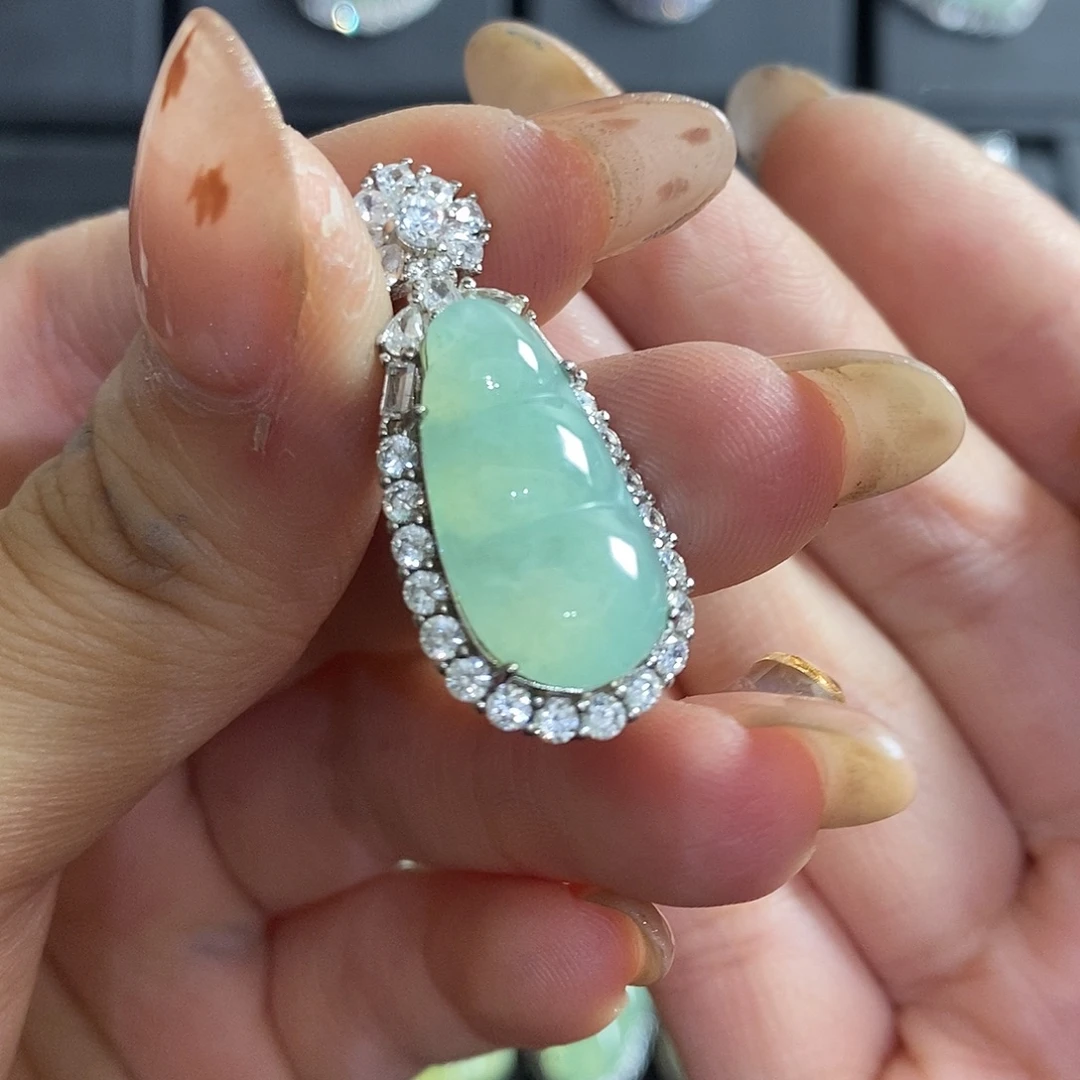 翡翠银S925镶嵌颈饰天然翡翠