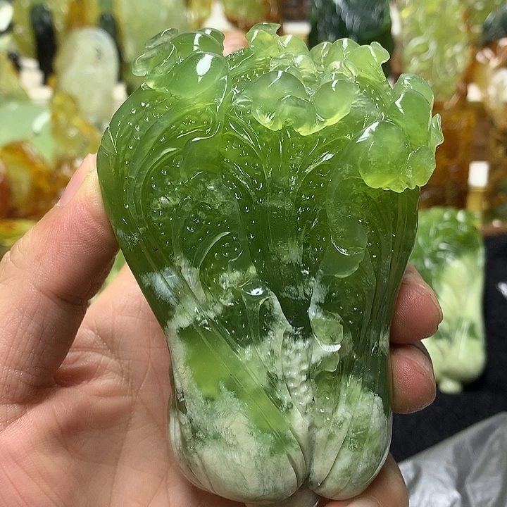 梨***雨蛇纹石玉未镶嵌珠宝半成品