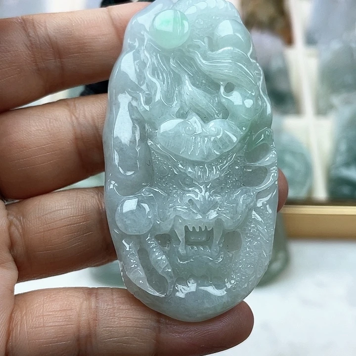 翡翠未镶嵌颈饰天然翡翠A货龙牌