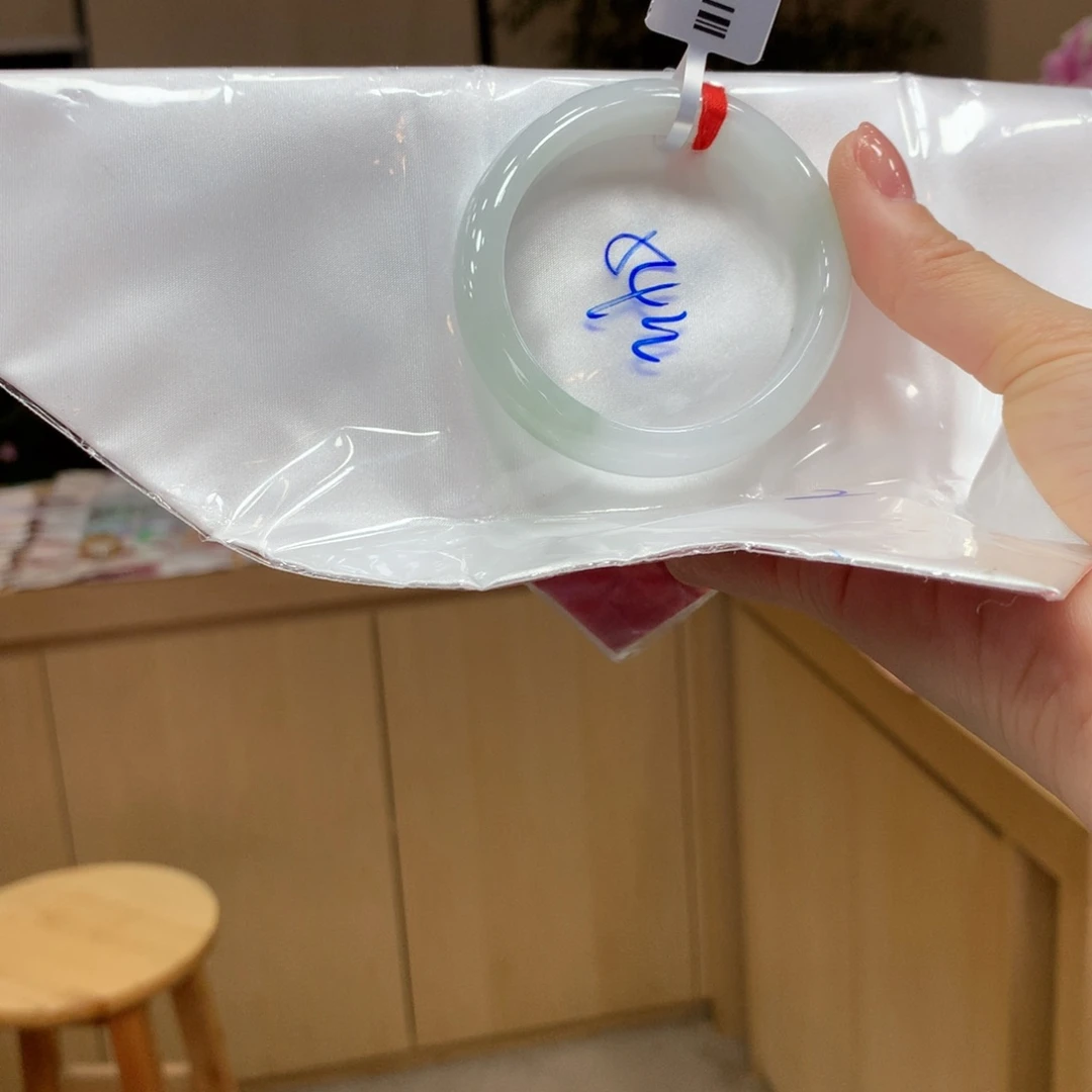 未镶嵌手镯翡翠不退不换