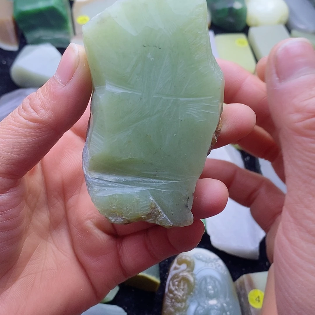 颈饰未镶嵌和田玉语**量