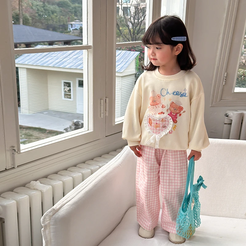 【橘子家】现货~女童爱心小熊卫衣格子休闲裤2025新春套装HS61002