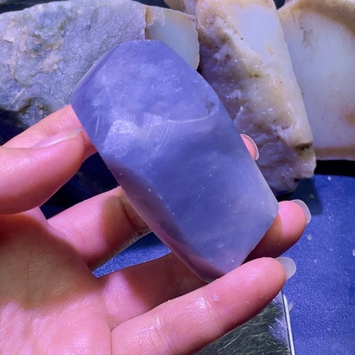 和田玉未镶嵌珠宝半成品