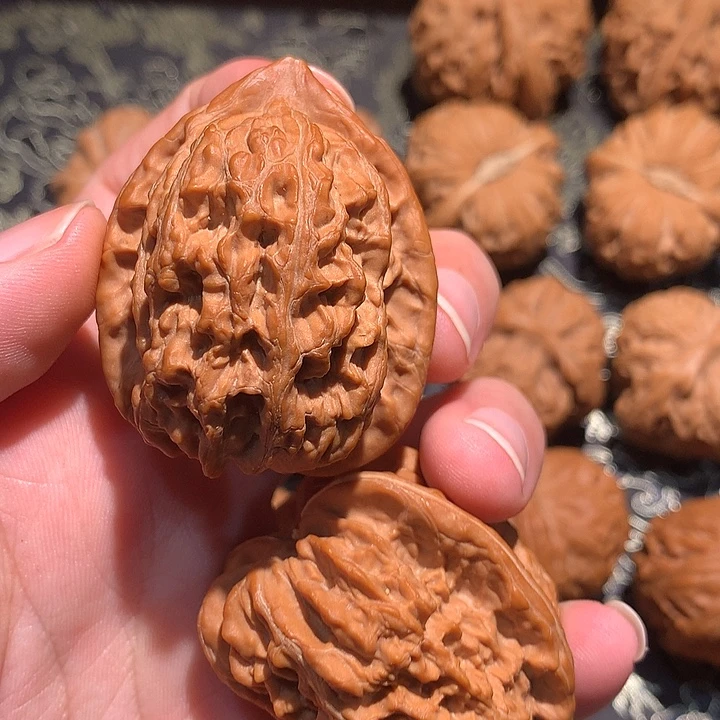 ****七文玩手把件38全品赤龙