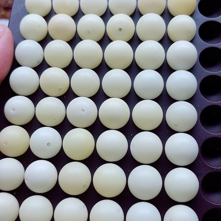 白玉菩提吊坠14奶白圆珠60颗