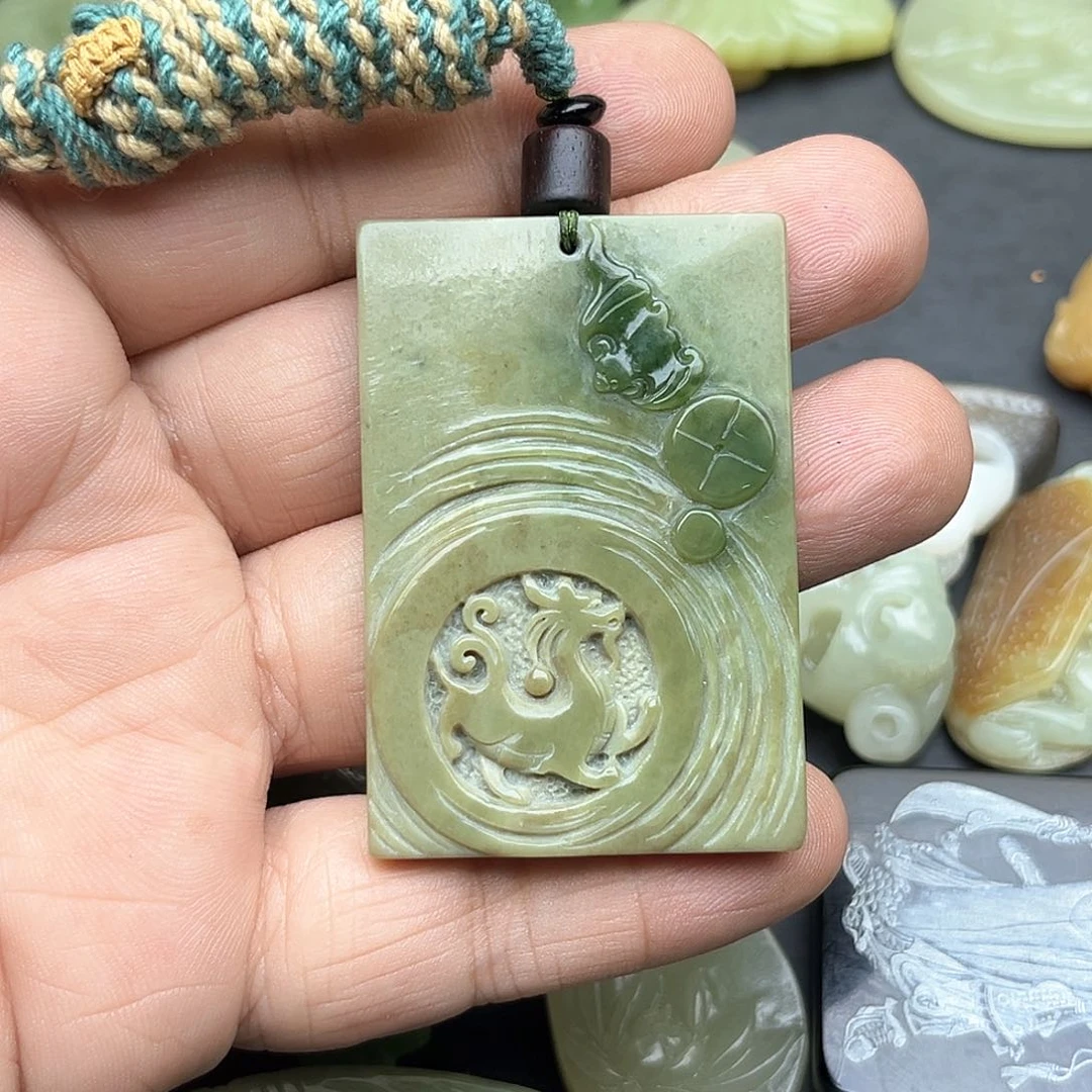 和田玉挂件未镶嵌少**盐