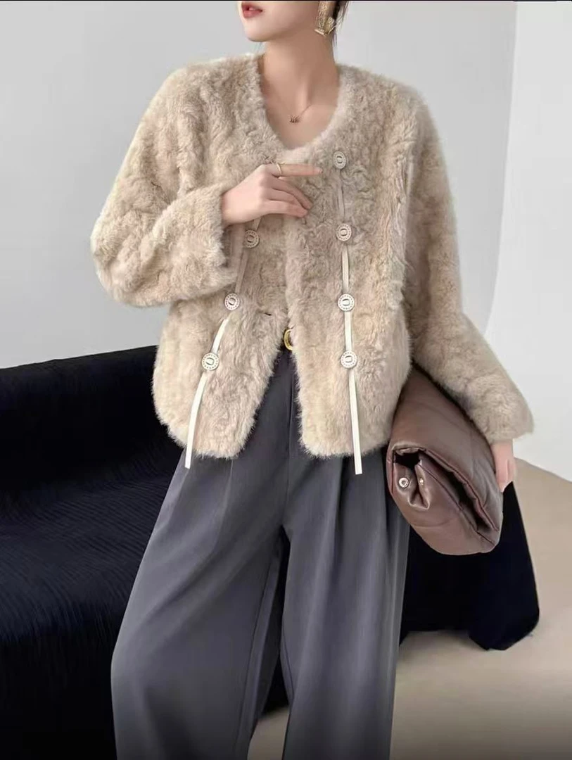 环保毛一体保暖短外套冬季撞色外套气质轻奢设计师秋冬