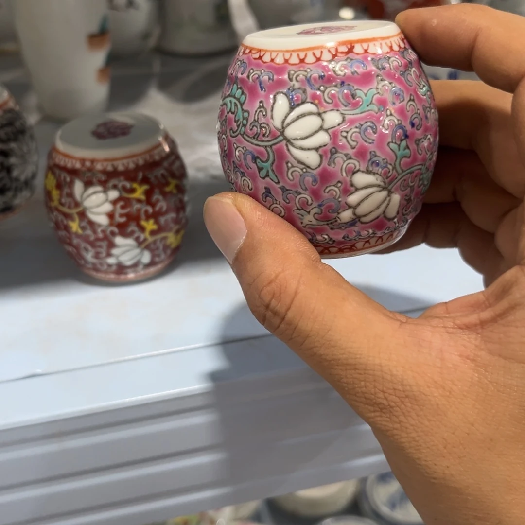 摆件摆件等物品进行处理等操作过程