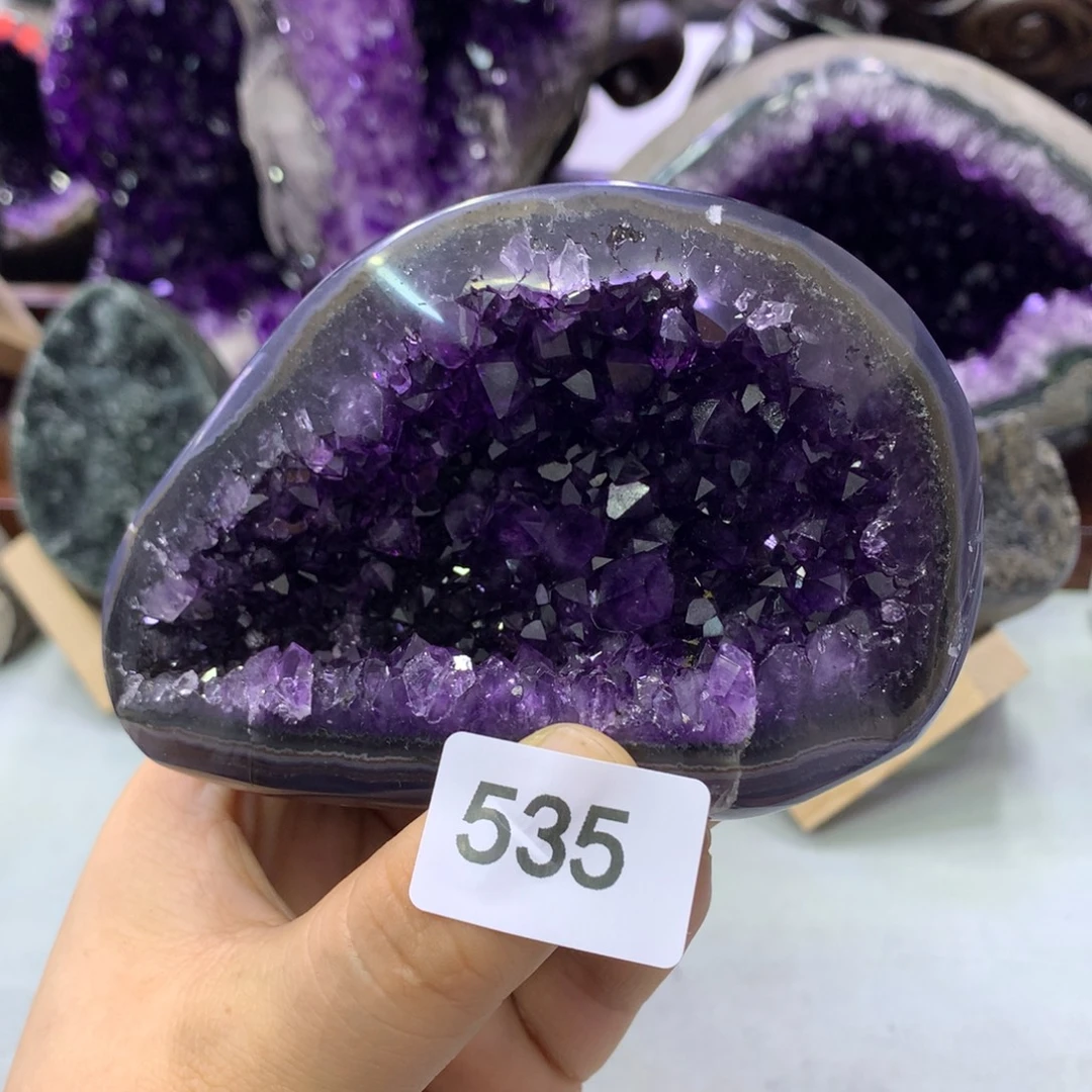 紫晶未镶嵌大型摆件（非配饰）