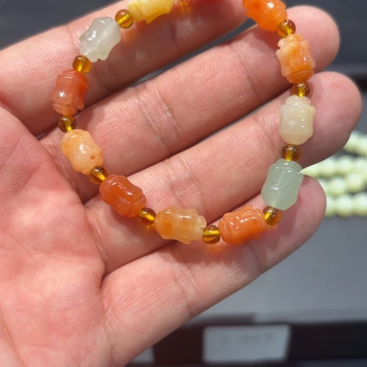 和田玉（黄玉）未镶嵌颈饰