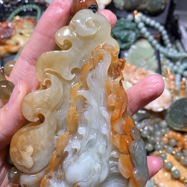 岫玉毛衣链未镶嵌济*