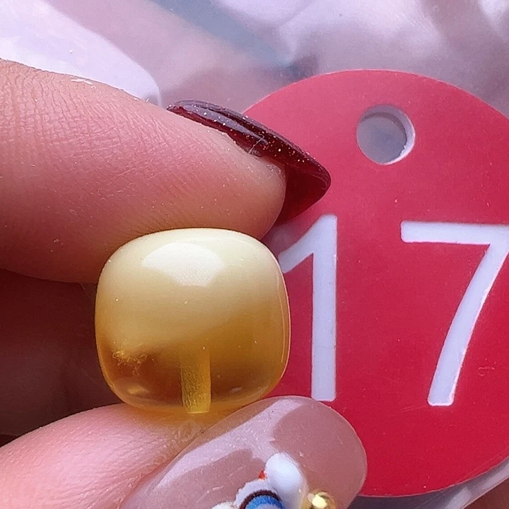 蜜蜡裸石未镶嵌12.5mm金沙