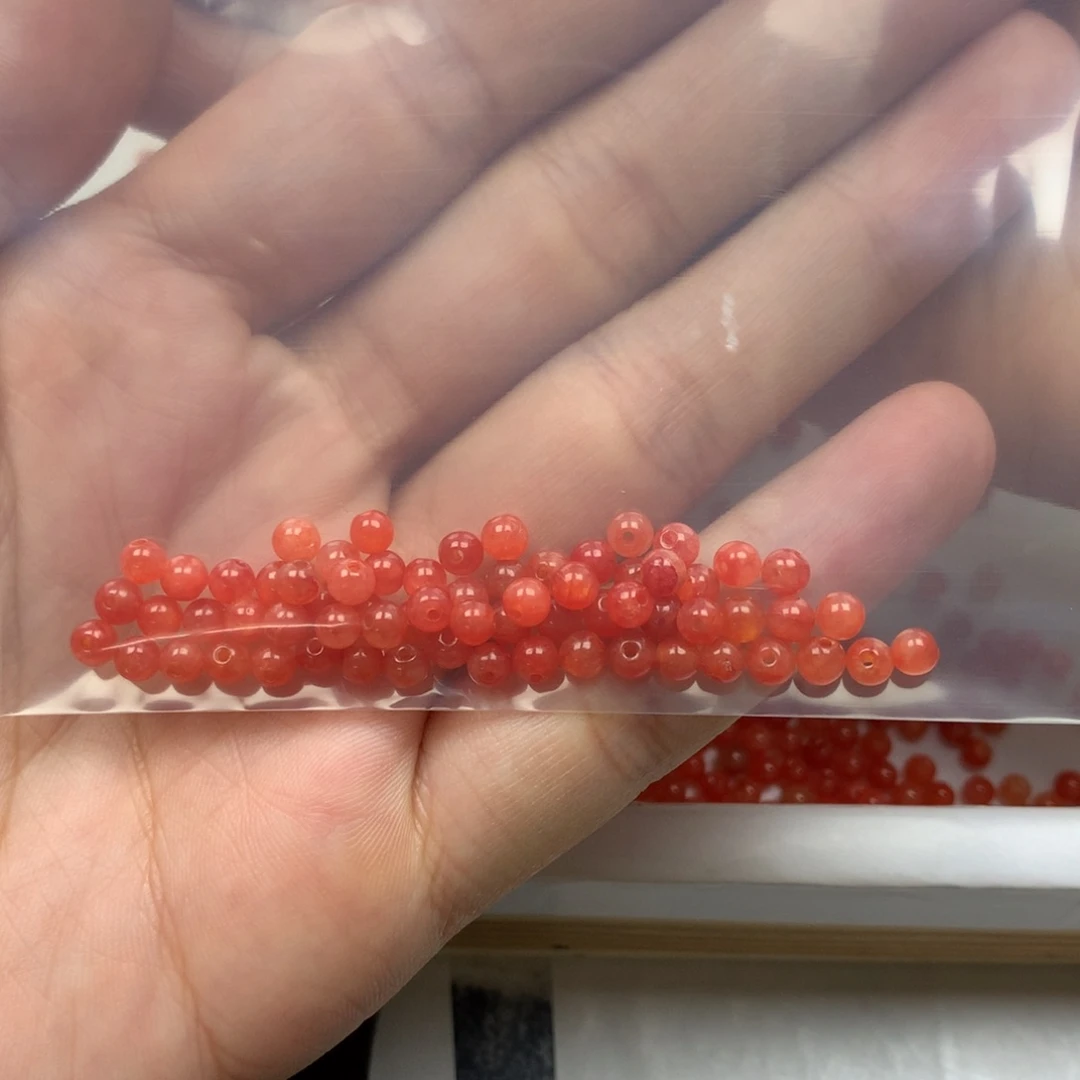 翡翠颈饰未镶嵌鸣卡3➕。60颗。单圈