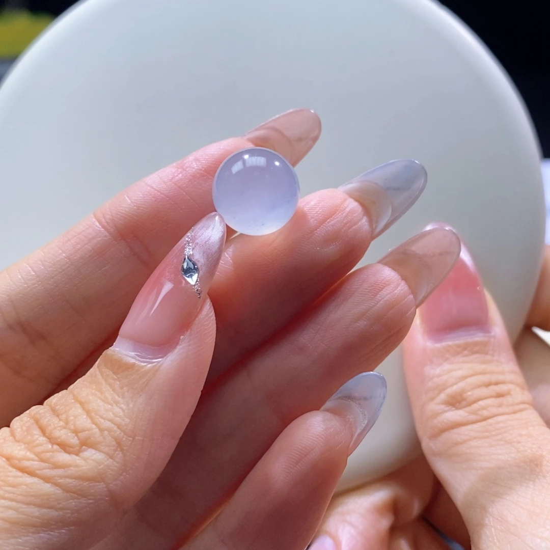 V***e翡翠未镶嵌颈饰翡翠高冰蓝底雪花棉珠12.6mm