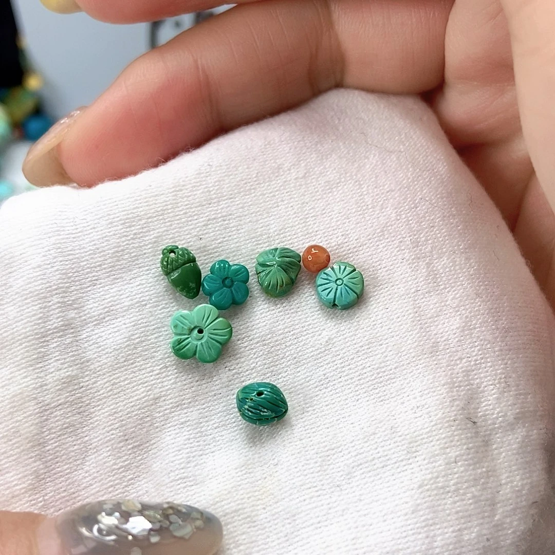 南红玛瑙未镶嵌珠宝奇石