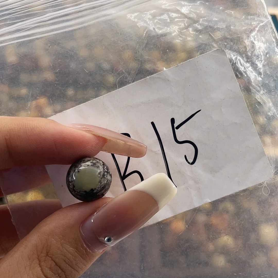 琥珀未镶嵌裸石11.9福利