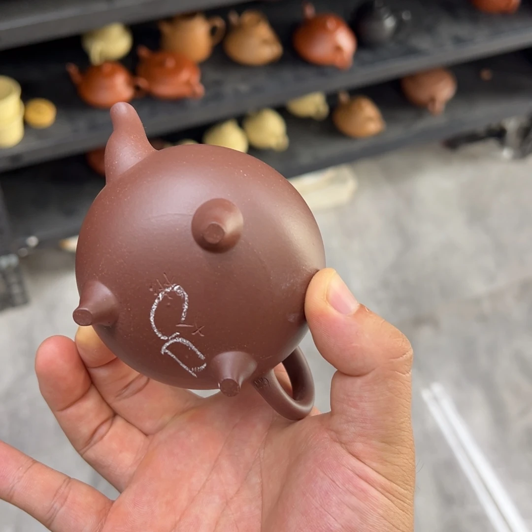 茶壶紫砂汽修厂的人微瑕
