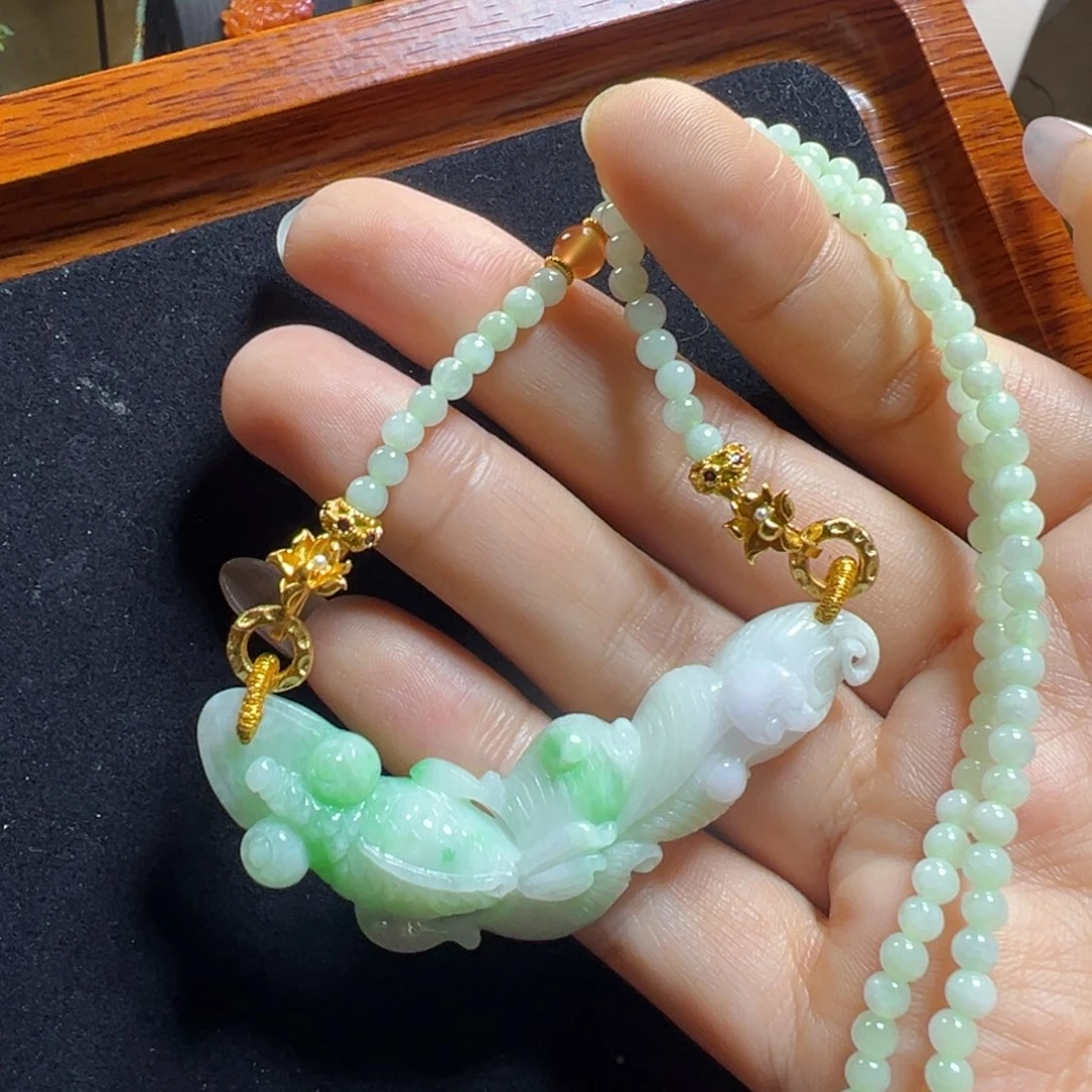 翡翠未镶嵌毛衣链锦鲤