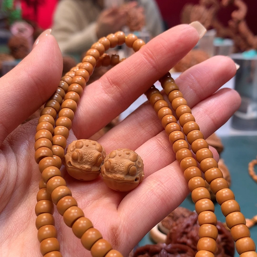 橄榄核把件————————