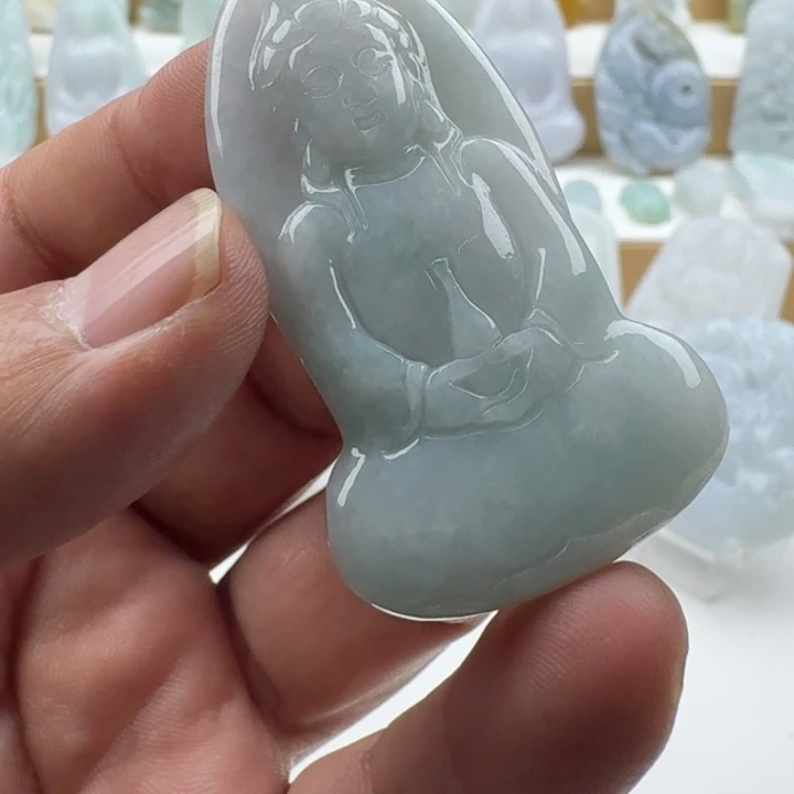 翡翠未镶嵌颈饰天然缅甸A货翡翠
