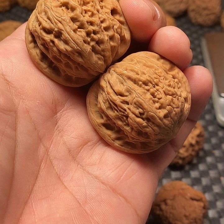 *****吊坠文玩核桃40尺，有修铁锤