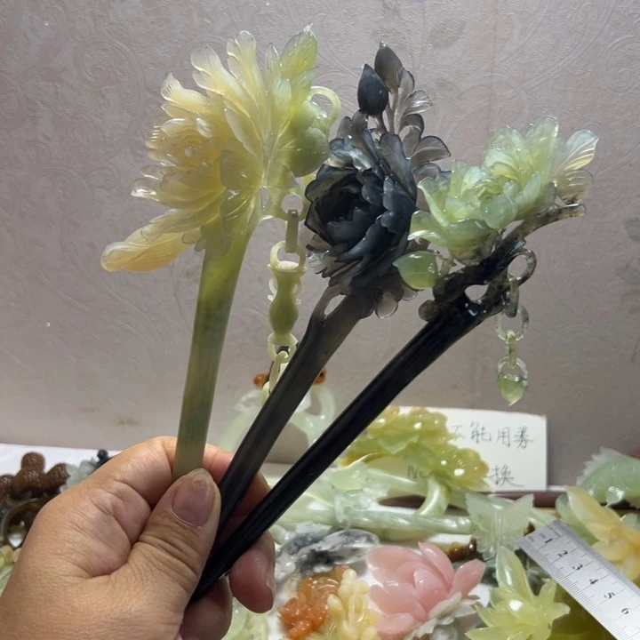 用***1定制蛇纹石玉毛货发饰