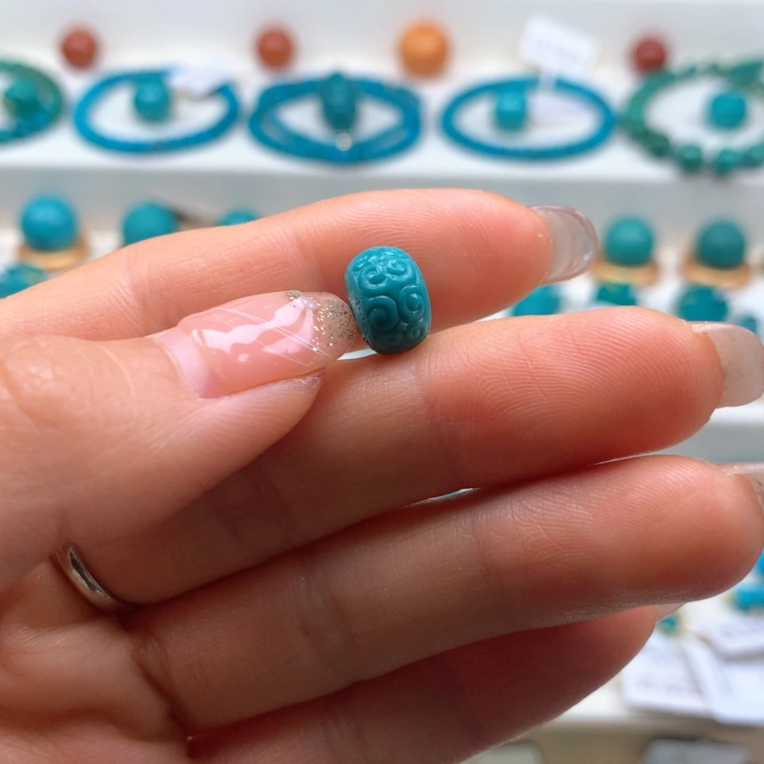 绿松石配饰未镶嵌进**锋