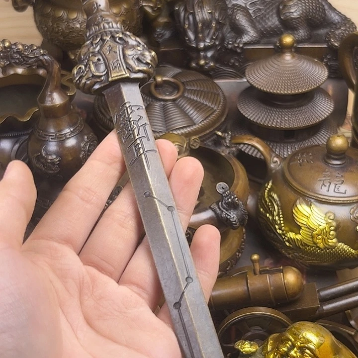 精美铜器，点击下单