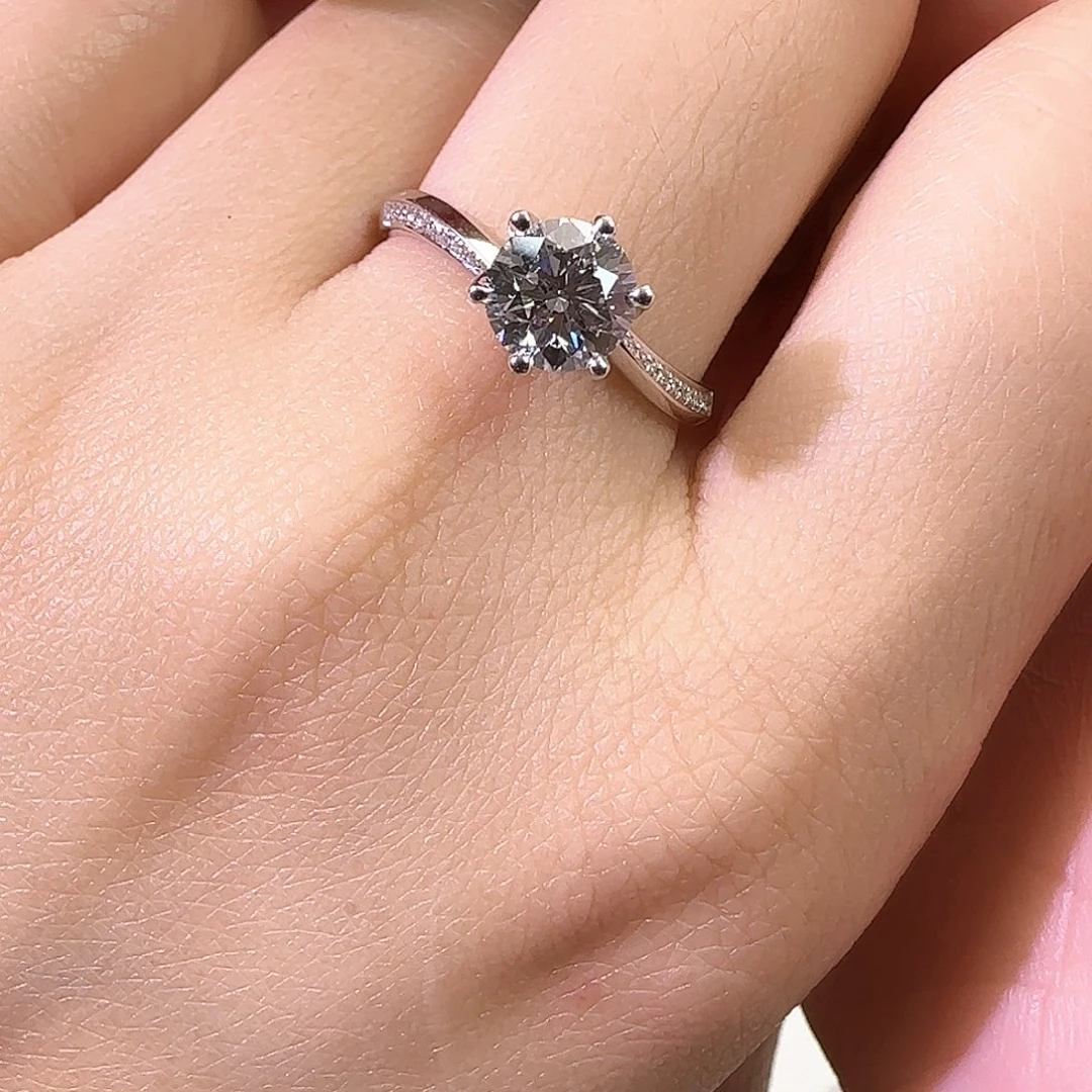 戒指/指环18K金镶嵌钻石