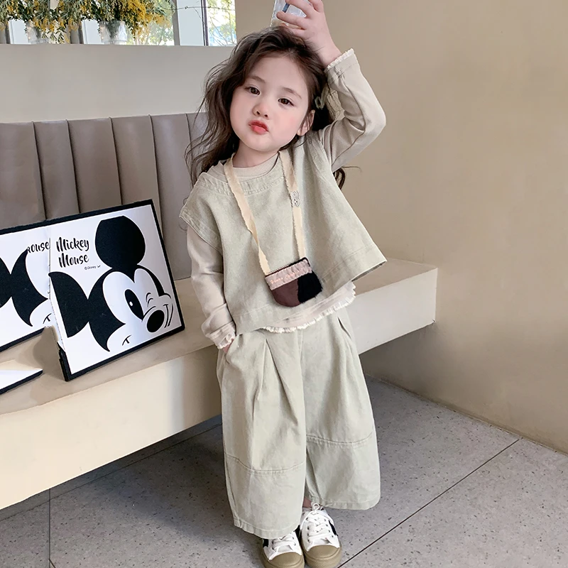 女童春秋三件套装2025新款女宝宝时髦休闲马甲阔腿裤外穿洋气百搭