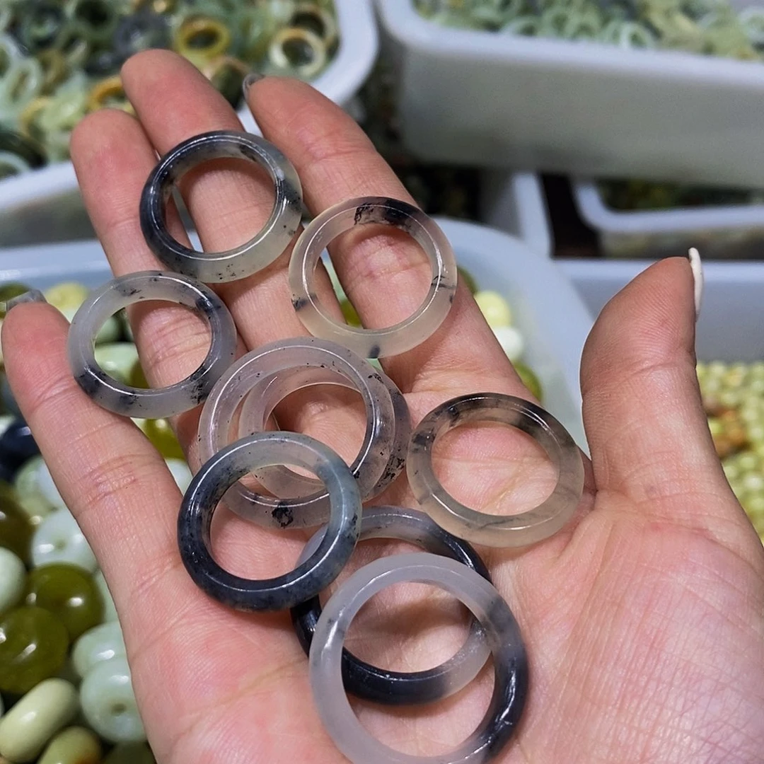 未镶嵌蛇纹石玉珠宝半成品69