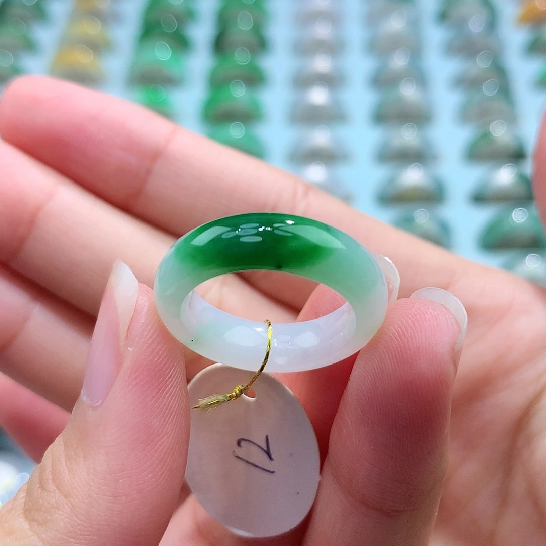 未镶嵌戒指翡翠T***a12圈