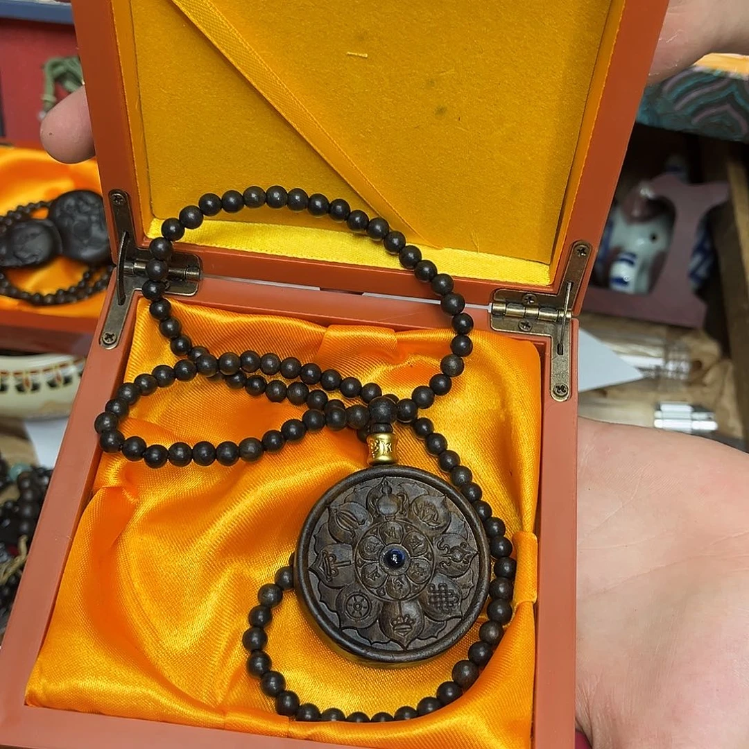 大叶紫檀（黑酸枝木类）