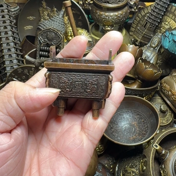 铜器摆件收收藏藏