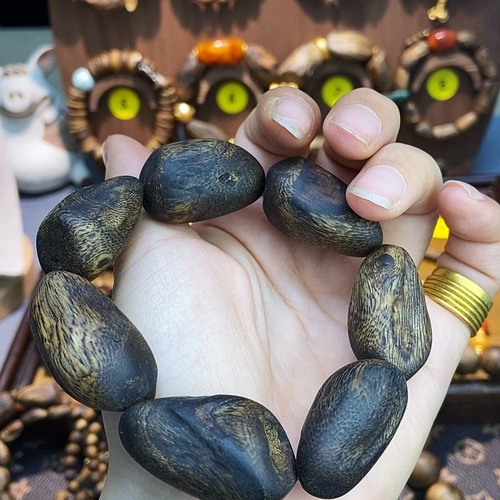 刘***江金刚菩提手串金刚小鱼