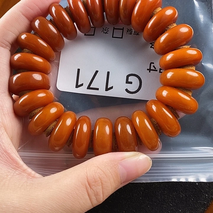 蜜蜡未镶嵌珠宝奇石