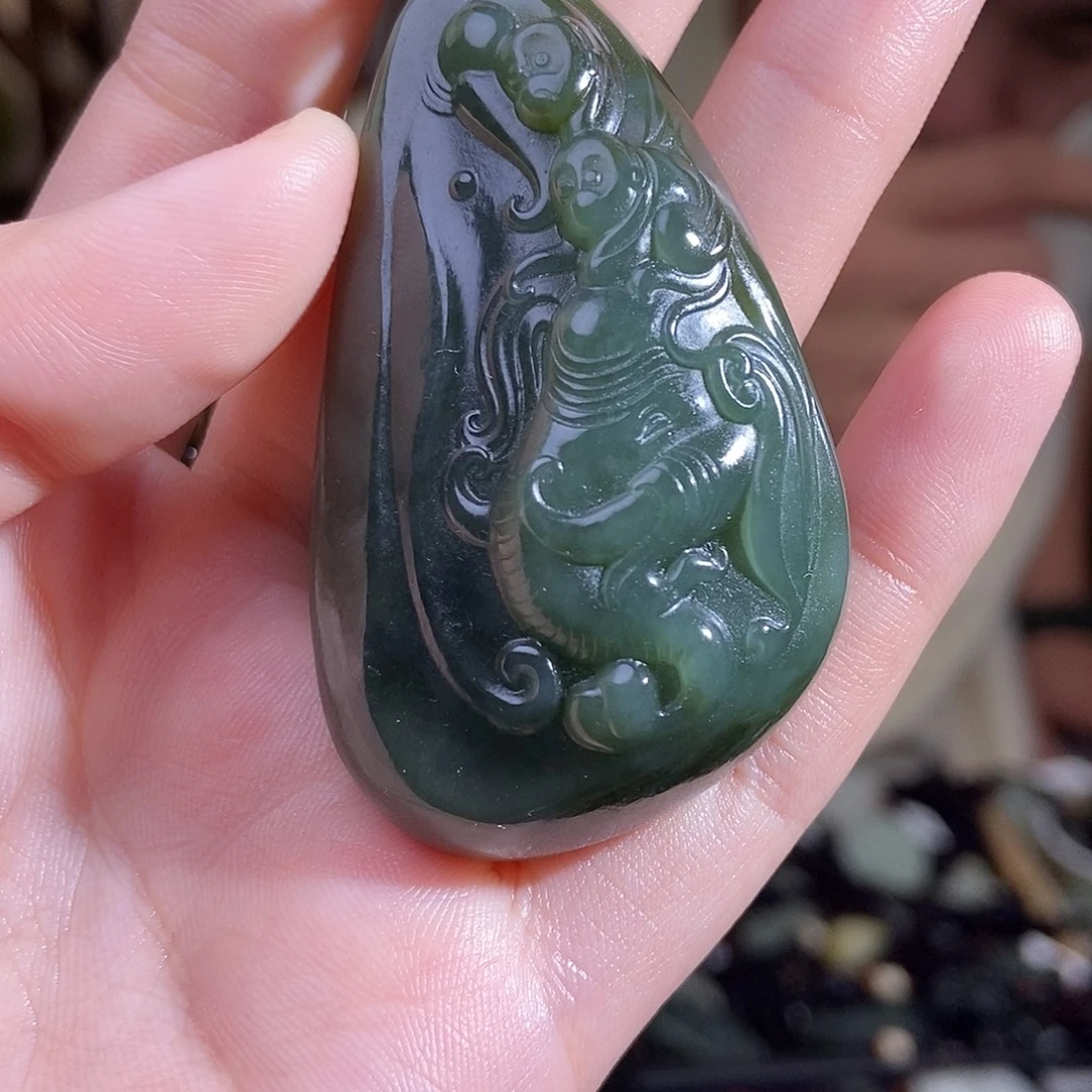 和田玉未镶嵌颈饰